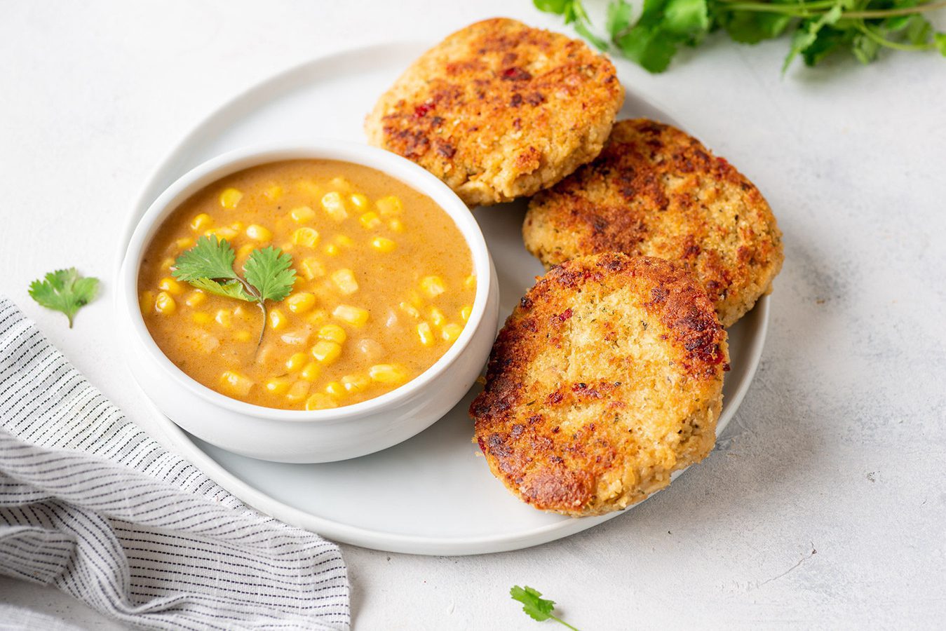 Hungry Planet Crab™ Cakes (Foodservice)